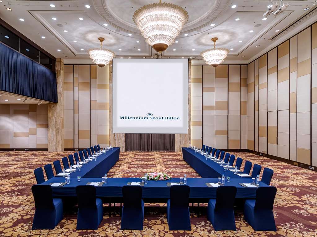 Hotel Millennium Hilton 5*